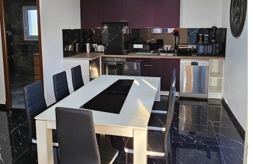 Saint-Cezaire-sur-Siagne Apartment | Appartement et son jacuzzi