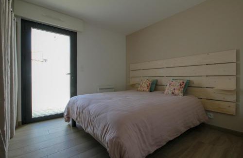 Saint-Gilles-Croix-de-Vie Apartment | Appartement neuf, 150m de la grande plage, parking, proche commerces