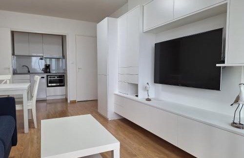 Saint-Gilles-Croix-de-Vie Apartment | Appartement fonctionnel, vue imprenable mer