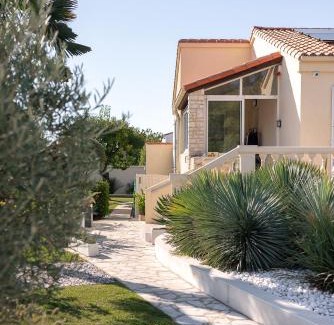 Saint-Georges-de-Didonne Apartment | APPARTEMENT INDÉPENDANT 80M² DANS VILLA