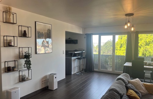 Saint-Christophe de la Foret Apartment | Appartement Élégant et Raffiné, de Haut Standing