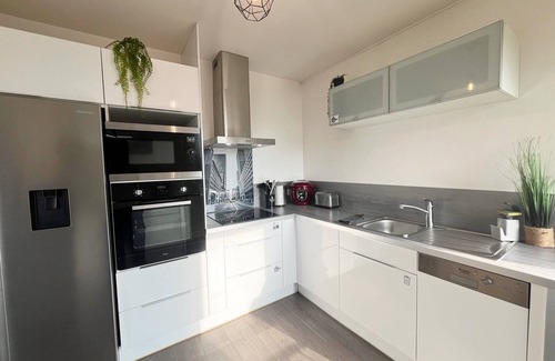 Saint-Christophe de la Foret Apartment | Appartement Élégant et Raffiné, de Haut Standing