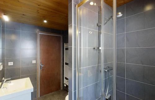 Le Chinaillon Apartment | Appartement 2 chambres avec balcon et parking proche pistes - FR-1-467-47
