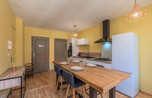 Roubaix Apartment | Appartement 2 chambres proche metro et parking