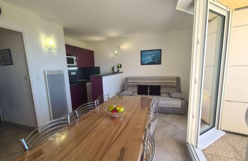 Saint-Jean-de-Monts Apartment | Appartement 2 pièces/cabine, piscine, parking, bord de mer - Saint Jean de Monts - FR-1-224C-81