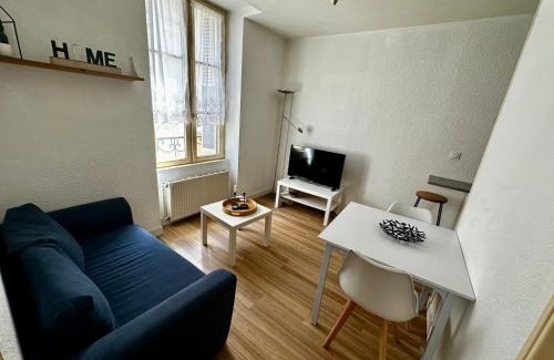 Les 3 Cites Apartment | Appartement 2 pièces - au calme sur cour