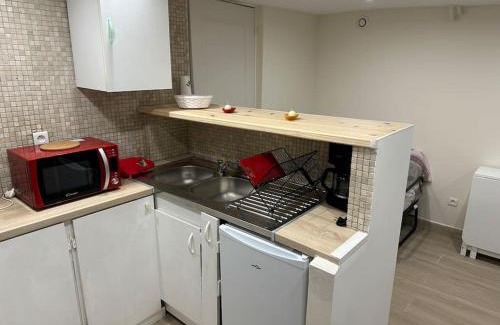 Plateau — Pyramide Apartment | Appartement 2 pièces en souplex