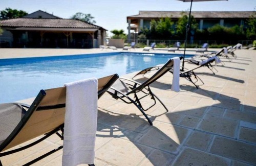 Azille Apartment | Appartement 3 étoiles - Piscine - ccbbbia