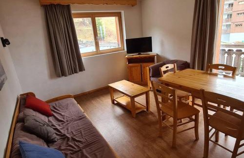 Saint-Pierre-de-Clages Apartment | Appartement 3.5 Nendaz
