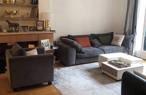 Neuilly-sur-Seine Apartment | Appartement 3 Chambres Avec Grand Jardin Privatif à 5 mn des Champs Elysées