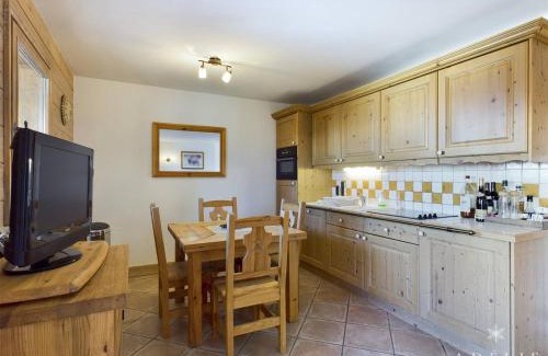 Les Eucherts Apartment | Appartement 3 pièces avec parking et WIFI à 200m des remontées - FR-1-398-638