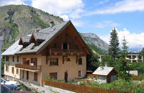 Valloire Apartment | Appartement 3 pièces pour 6/8 personnes, centre Valloire, proche téléphérique et commerces - FR-1-263-82