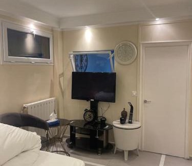 Epinay-sur-Seine Apartment | Appartement 3 pièces