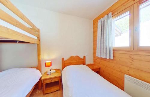 Bisanne 1500 Apartment | Appartement 3 pièces avec piscine, proche centre Les Saisies, 5 pers, parking, balcon, classé 3 étoiles - FR-1-594-98