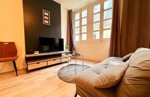 Besancon Old Town Apartment | Appartement 3 prsn Au pied de la Citadelle