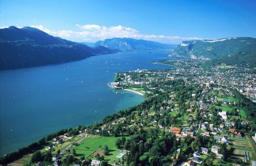 Aix-les-Bains Apartment | Appartement 35 m² bord de lac Aix les Bains (73)