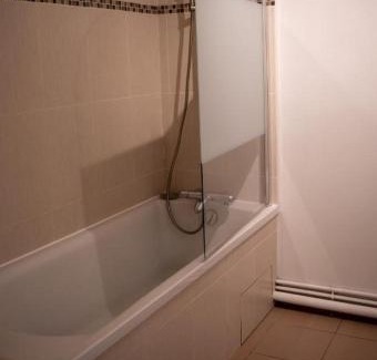 Aubervilliers Apartment | Appartement 4 chambres proche Stade de France, parking et balcon sur jardin