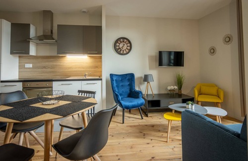 Chatel-Guyon Apartment | Appartement-4 personnes-Confort-SDB-Balcon