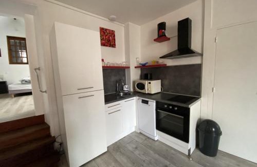 La Roche-Posay Apartment | Appartement 57m² avec WIFI à 200m des Thermes – 4 pers. – Parking gratuit – La Roche-Posay - FR-1-541-40