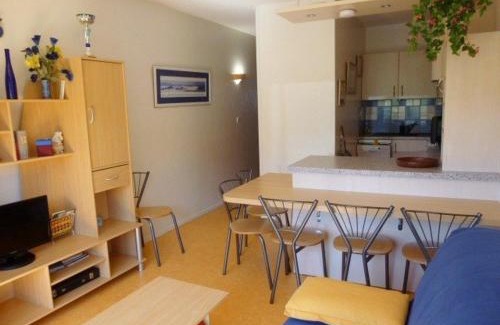 Arette Apartment | Appartement 6 pers avec balcon, accès pistes, parkings et casier à skis - FR-1-602-60