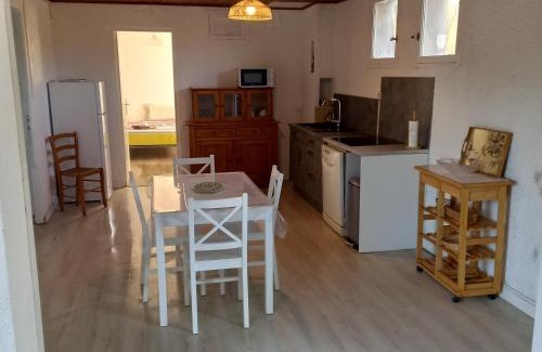 Montblanc Apartment | appartement 60m2, 15km mer 2lits parking gratuit