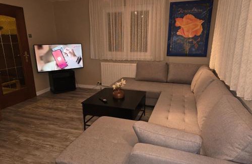 Schonau Apartment | Appartement Am Turm