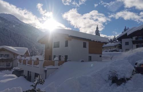 Sankt Anton am Arlberg Apartment | Appartement Grafoner