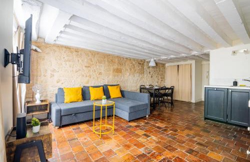 Les Iles Apartment | Appartement au coeur de Paris Île Saint-Louis Free Netflix