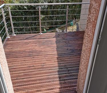 Claret House | Appartement au coeur des vignes region pic st Loup