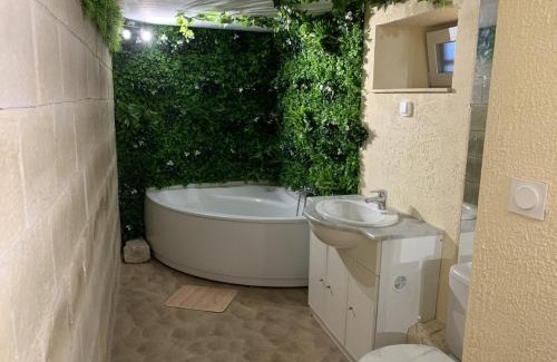 Saint-Julien Apartment | Appartement au coeur du village