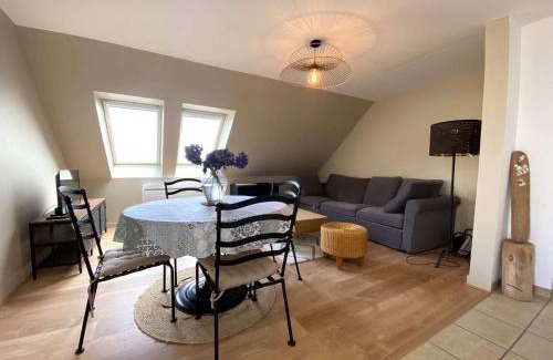 Perros-Guirec Apartment | Appartement au dernier étage plage de Trestraou à PERROS-GUIREC - ref 858
