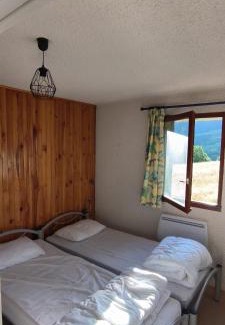 Albiez-le-Vieux Apartment | Appartement au pied des pistes