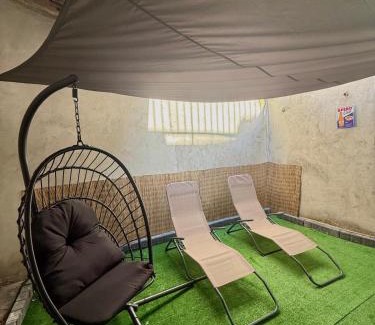Castres Apartment | Appartement avec Jaccuzi & Jardin