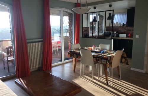 Mons - Plaine basse Apartment | Appartement avec terrasse pour 4 personnes