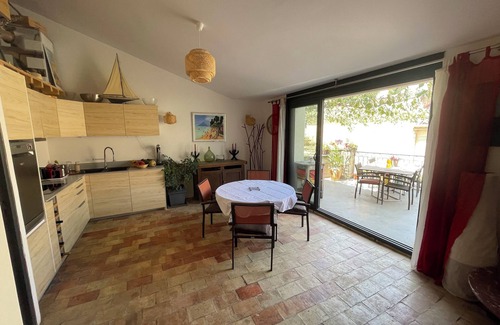 Lambesc Apartment | Appartement Avec Terrasse