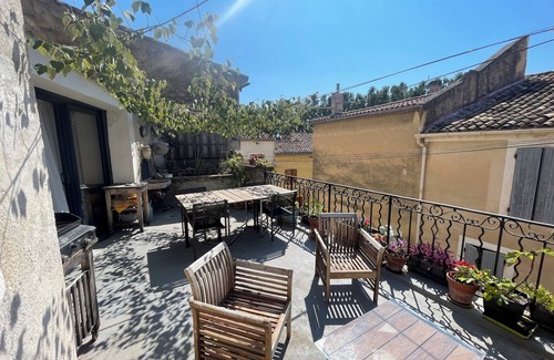Lambesc Apartment | Appartement Avec Terrasse