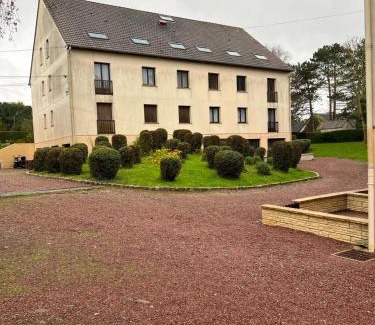 Grandcamp-Maisy Apartment | Appartement Brise Marine