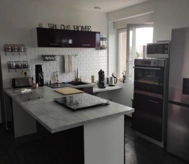 Charleville-Mezieres Apartment | Appartement cosy centre-ville wifi parking