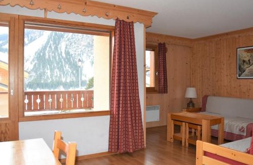 Pralognan-la-Vanoise Apartment | Appartement Chaleureux avec Balcon Sud à 600m du Centre et Proche des Pistes, Pralognan-la-Vanoise - FR-1-464-62