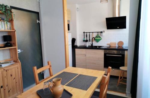 Faubourg North Apartment | Appartement centre ville avec parking privatif