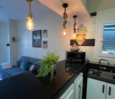 Algeria Apartment | Appartement charmant avec vue sur la sur mer