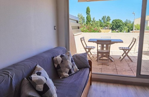 Marseillan Plage Apartment | Appartement Climatisé 2 Pièces avec Terrasse et Parking - Classé 2 Étoiles - FR-1-326-690