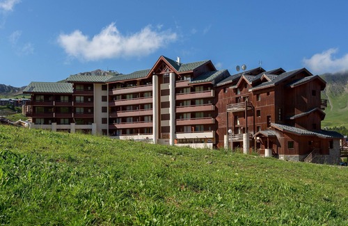 Plagne Soleil Condo | Appartement cosy 8p, retour ski aux pieds !