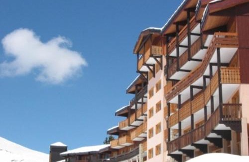Belle Plagne Apartment | Appartement confortable skis aux pieds, balcon, animaux admis, Belle Plagne - FR-1-181-1182