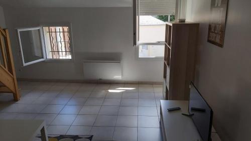 Etampes Apartment | Appartement confortable et fonctionnel - Rickhoss Home