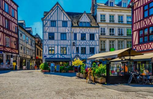 Quartier Vieux Marche-Cathedrale Apartment | Appartement confortable et élégant en centre ville