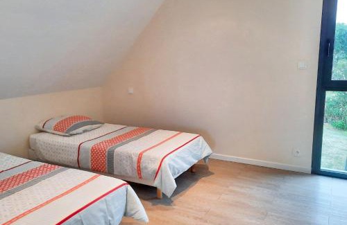 Planguenoual Apartment | Appartement confortable à Lamballe avec vue sur mer