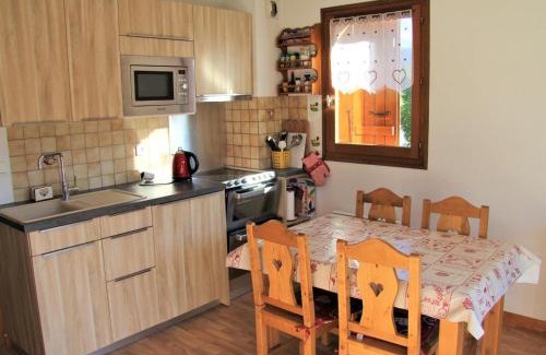 Saint-Jean-de-Sixt Apartment | Appartement cosy avec balcon, parking individuel et WiFi à Saint-Jean-de-Sixt - FR-1-459-165
