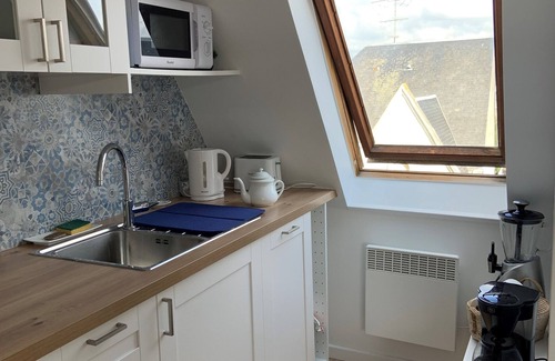 Villers-sur-Mer Apartment | Appartement Cosy, EN Bord DE Mer, Villers Centre, VUE MER Dernier Etage