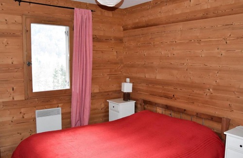 Bozel Apartment | Appartement cosy à Bozel - Balcon sud, garage, proche Courchevel et lac - FR-1-464-13